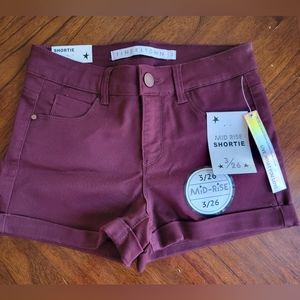 Women's Shorts! NWT. Size 3.